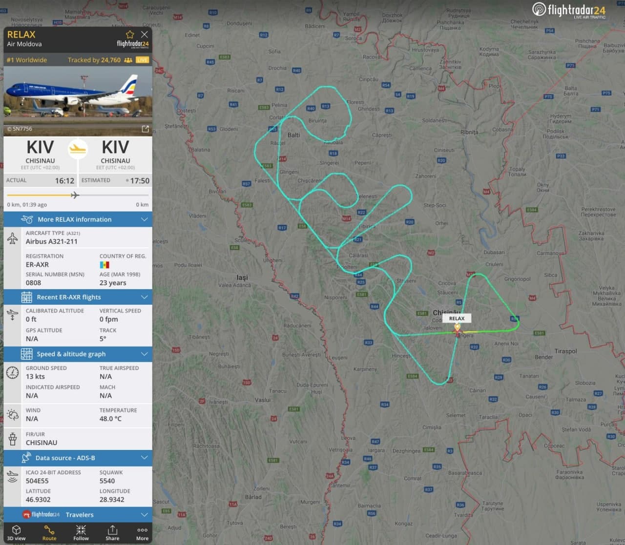 Самолет «написал» в небе над Молдовой слово Relax (видео) - 1 - изображение