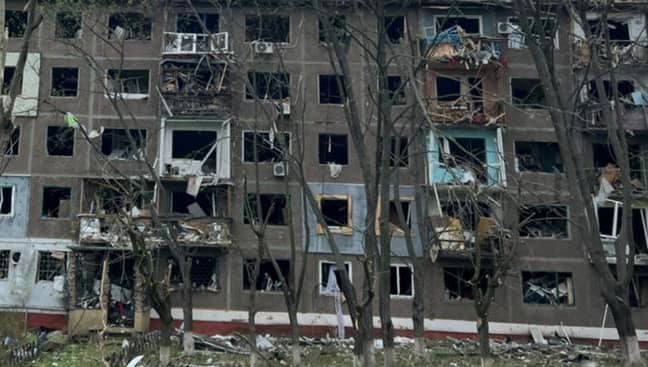 Обстрел Краматорска: повреждены дома, школа и завод, 25 раненых (фото, видео) - 7 - изображение