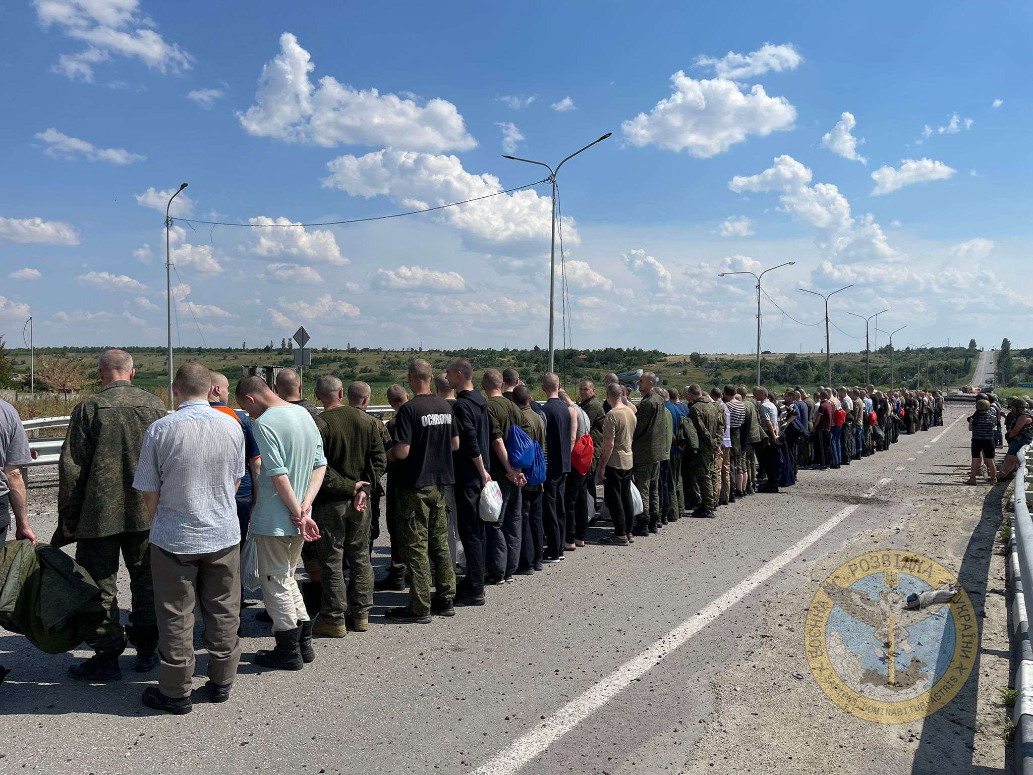 ГУР опубликовало видео освобождения украинских военных из плена - 2 - изображение