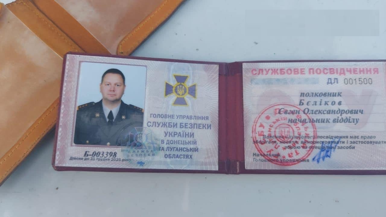 В полицию Днепра доставили пьяного полковника СБУ, который угрожал автоматом патрульным (видео) - 2 - изображение