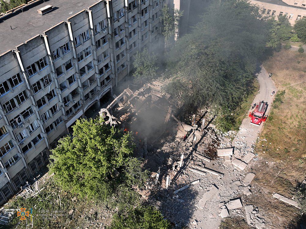 Глава ОВА: в Николаеве обстреляли два крупнейших университета, есть раненые (фото, видео) - 10 - изображение
