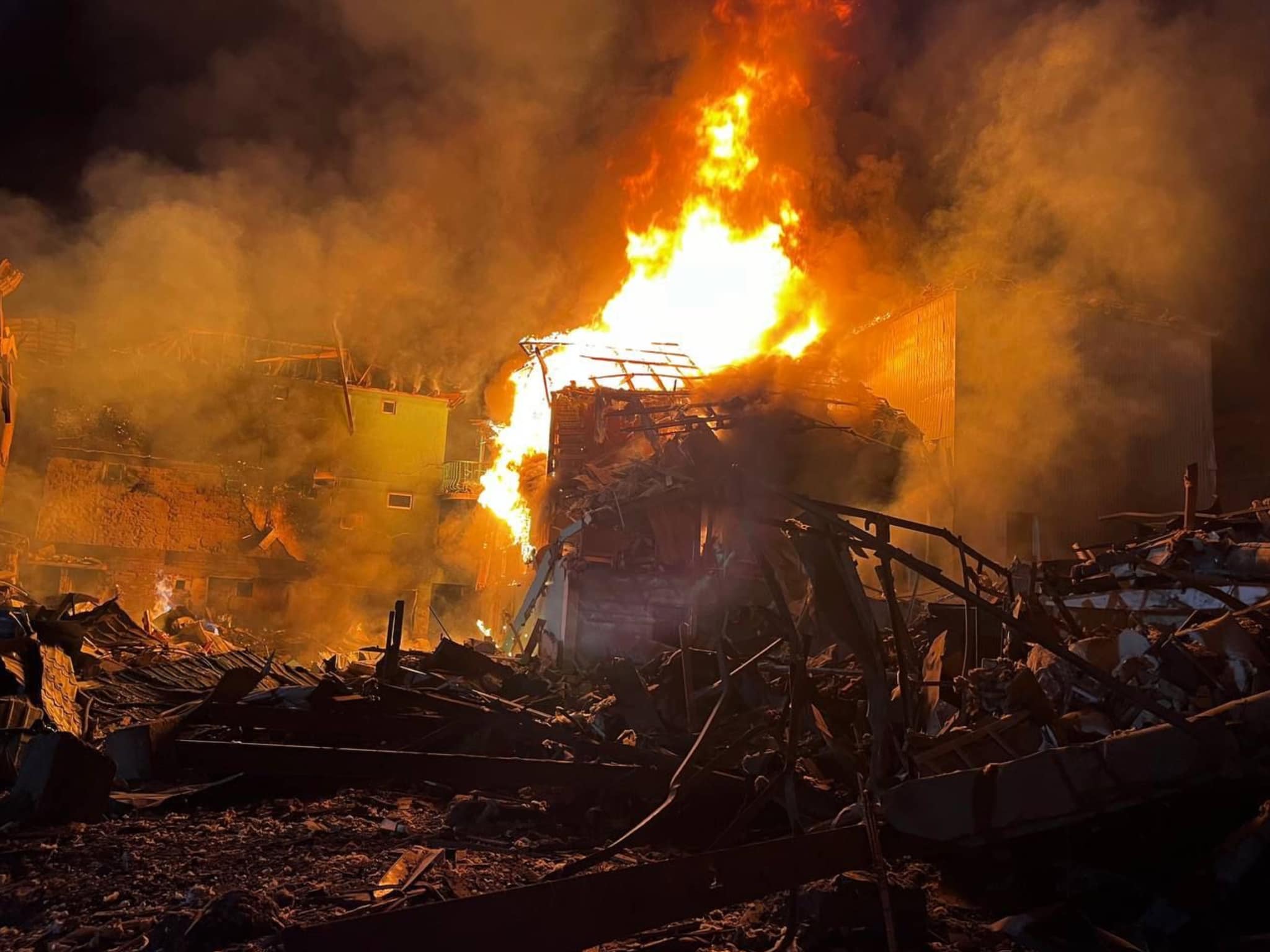 ОК «Південь»: через обстріл Одеської області зруйновано базу відпочинку та будинки, 4 поранених - 4 - изображение