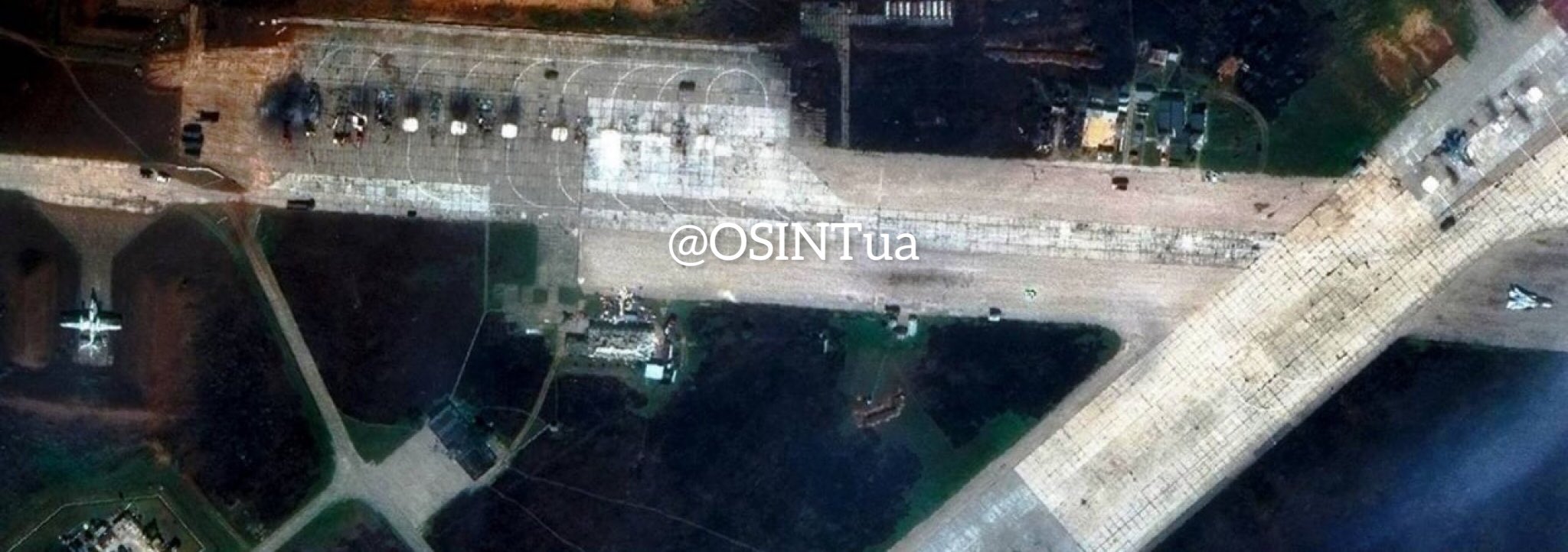 Взрывы на аэродроме в Крыму: в Сети опубликованы первые спутниковые снимки - 9 - изображение