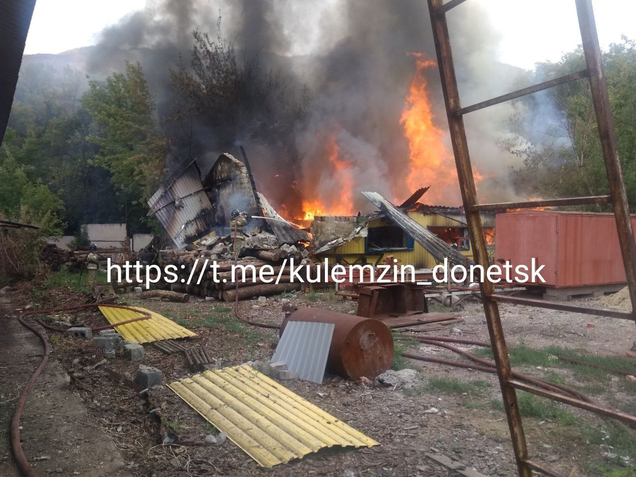 В Донецке обстреляли хлебозавод и склады предприятия, есть пострадавшие — «мэр» (фото, видео) - 7 - изображение