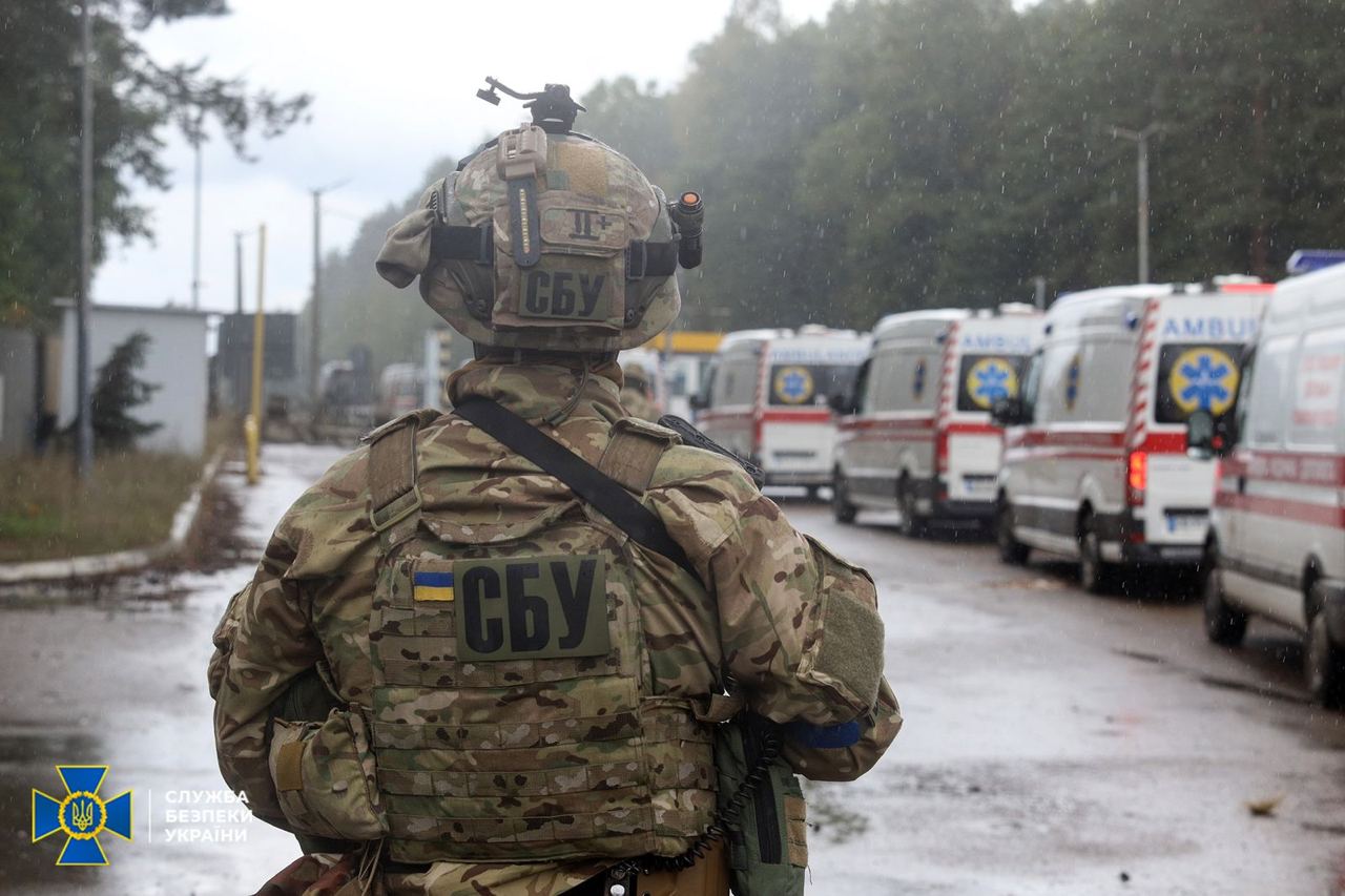 Украина вернула из плена 215 человек, России отдали Медведчука (фото, видео) - 9 - изображение