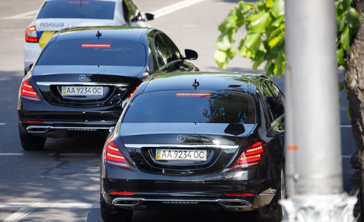 Автомобіль із Зеленським потрапив у ДТП у Києві: у Мережі опублікували відео