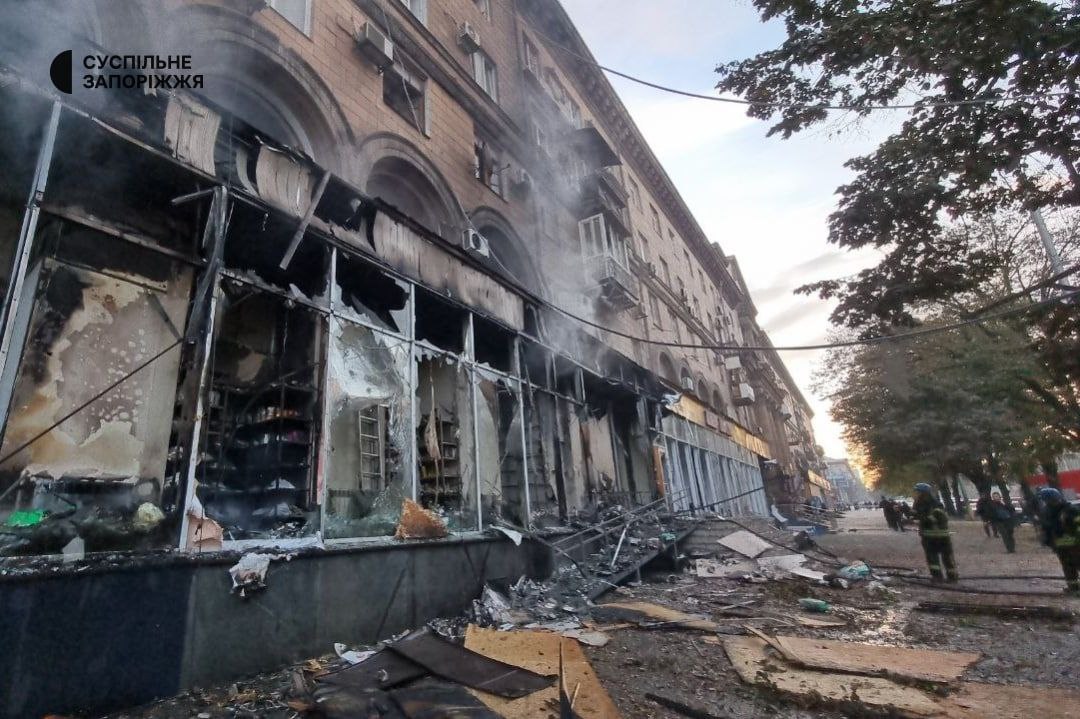 В Запорожье нанесли 7 ракетных ударов по многоэтажкам: есть жертвы, 10 пострадавших (фото, видео) - 9 - изображение