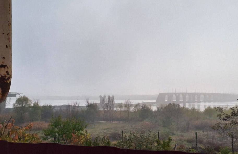 В Сети сообщили о подрыве и разрушении Антоновского моста под Херсоном (фото, видео) - 2 - изображение