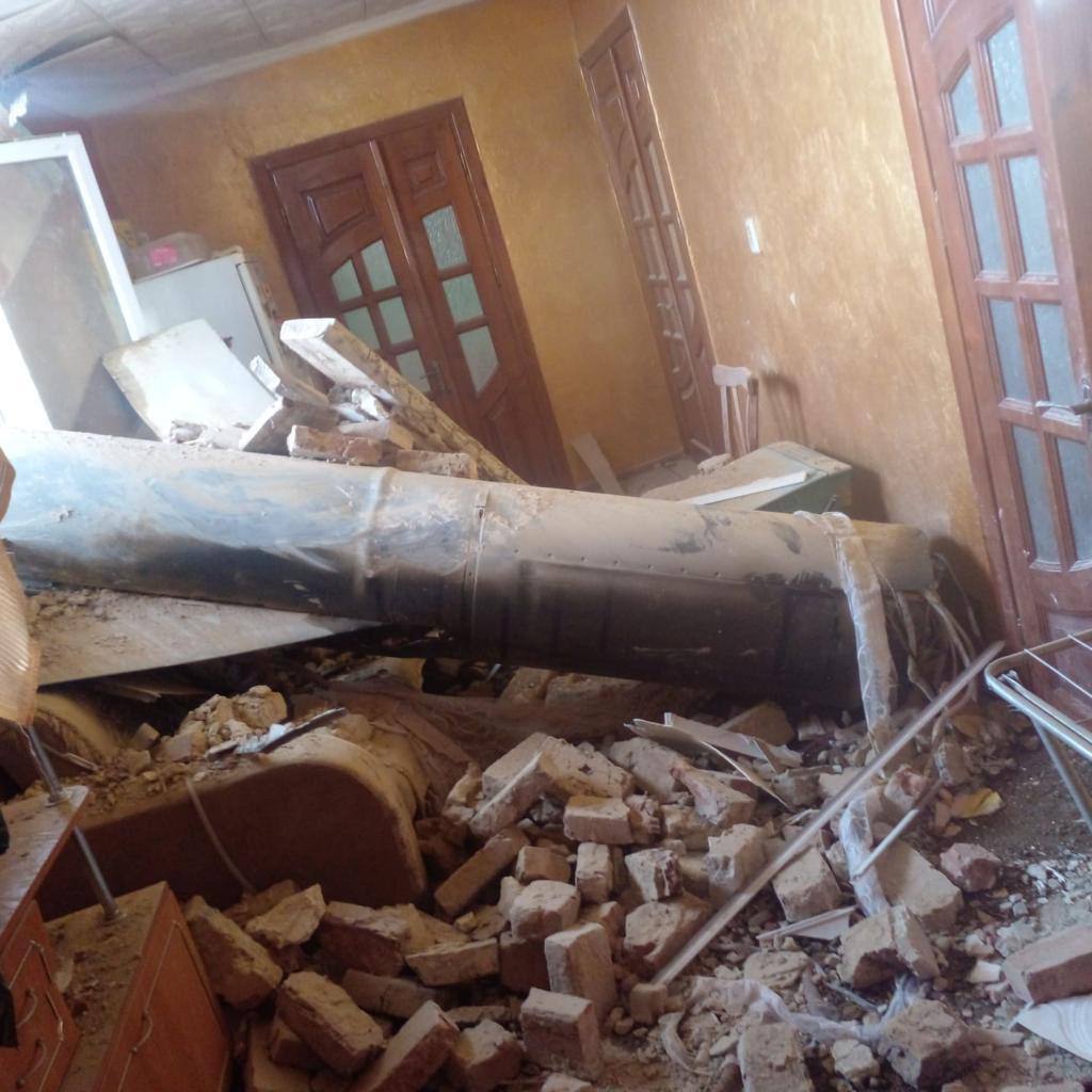 На Прикарпатье обстреляли энергообъект, одна из ракет попала в дом, но не взорвалась – ОВА (фото) - 1 - изображение