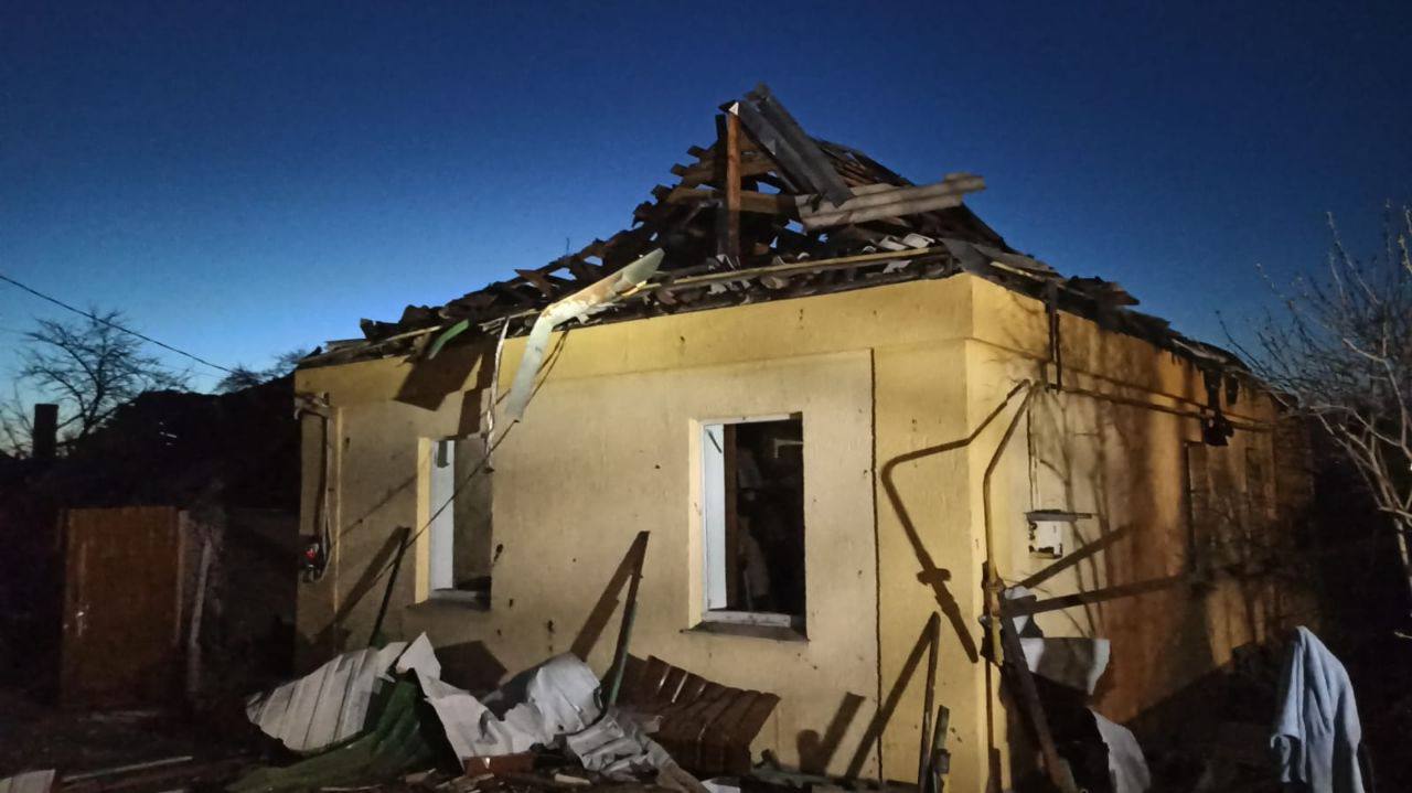 Удар по Павлограду: повреждены предприятие и около полусотни домов, есть жертва и раненые (фото) - 7 - изображение