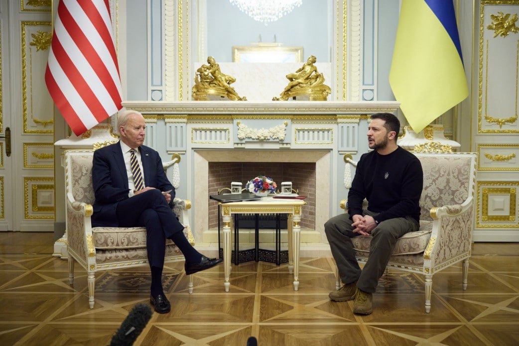 Президент США Джо Байден приехал в Киев: хроника визита (фото, видео) - 12 - изображение
