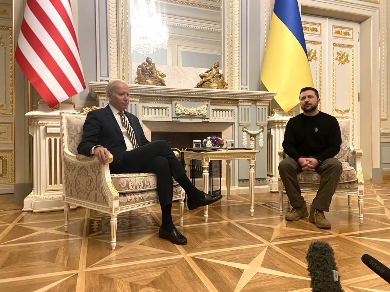Президент США Джо Байден приехал в Киев: хроника визита (фото, видео) - 13 - изображение