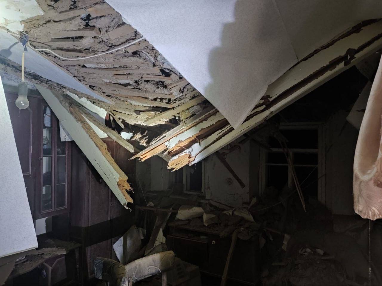 Обстрел Никополя и Марганца: повреждены многоэтажки и частные дома, лицеи и газопроводы (фото) - 1 - изображение