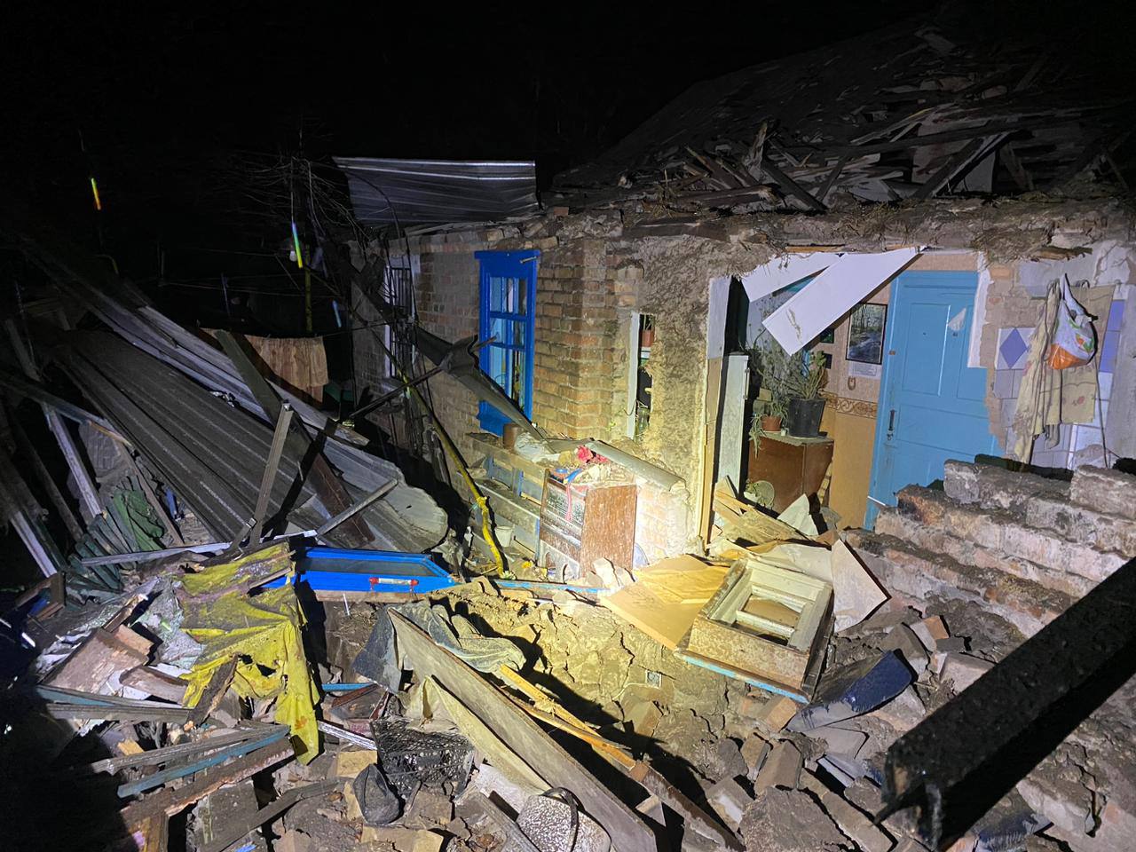 Обстрел Никополя и Марганца: повреждены многоэтажки и частные дома, лицеи и газопроводы (фото) - 6 - изображение